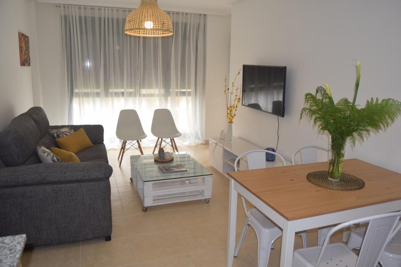 La Caparina, Apartamento Con Piscina A 3 Km De La Playa Vut-2377-As リャネス エクステリア 写真
